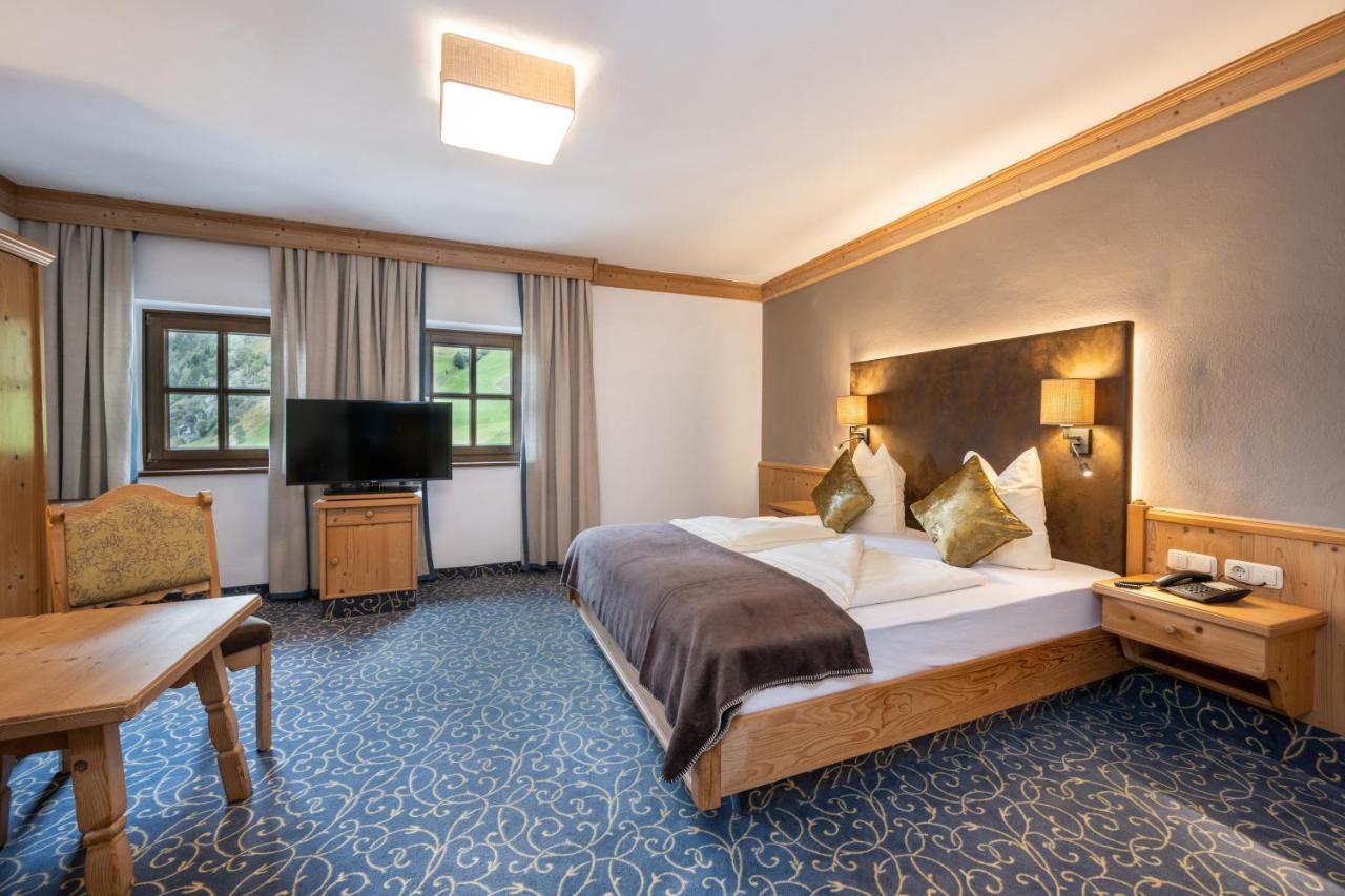 Naturhotel Huettenwirt Im Grossarltal Huttschlag Bagian luar foto