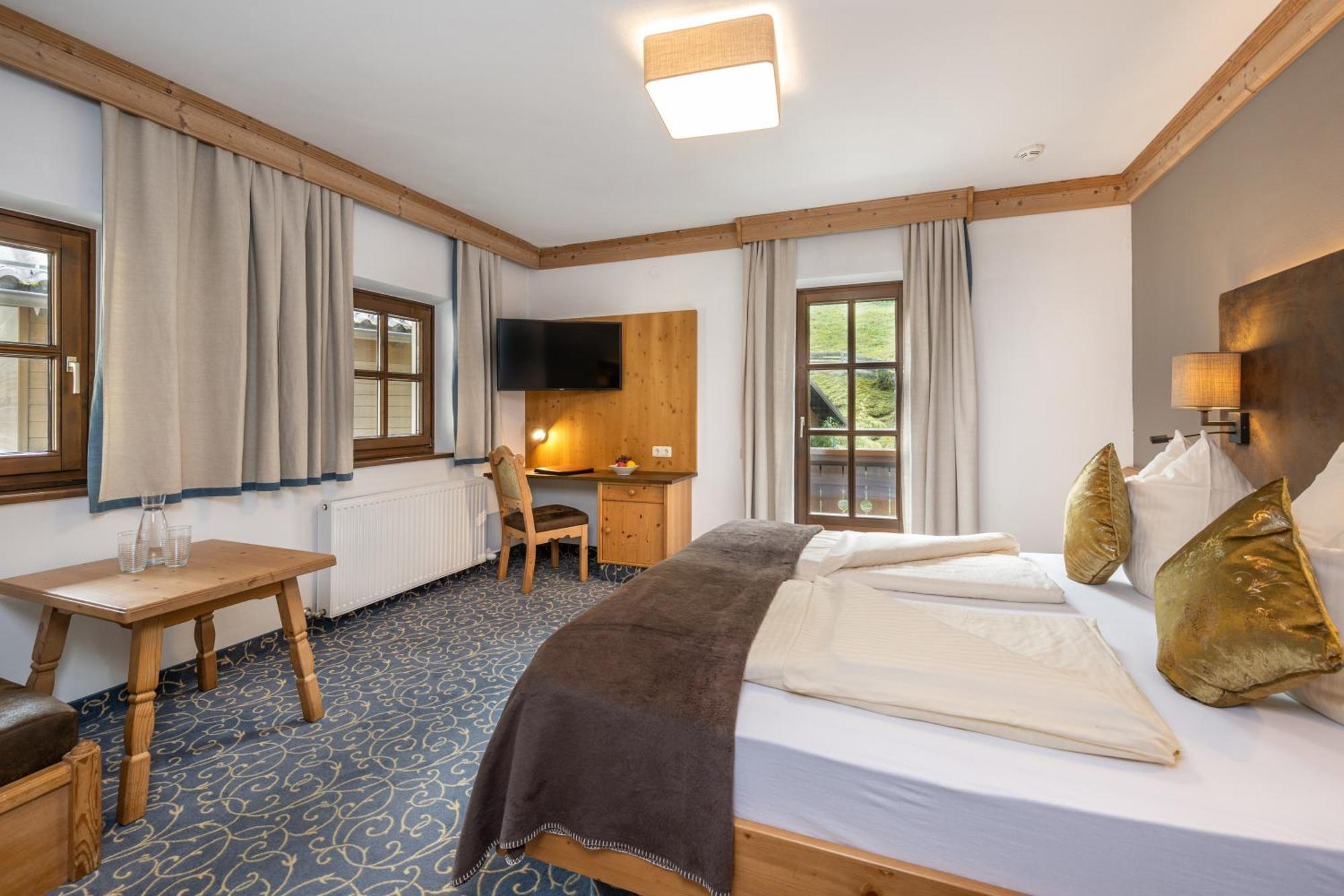 Naturhotel Huettenwirt Im Grossarltal Huttschlag Bagian luar foto